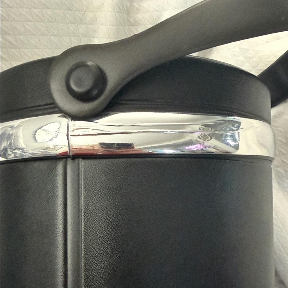 Vintage Kraftware MCM Black Vinyl Ice Bucket - Chrome Style Trim & Lid - Picture 7 of 15